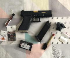 Glock 17 WE G-Force + Kit Maple Leaf
